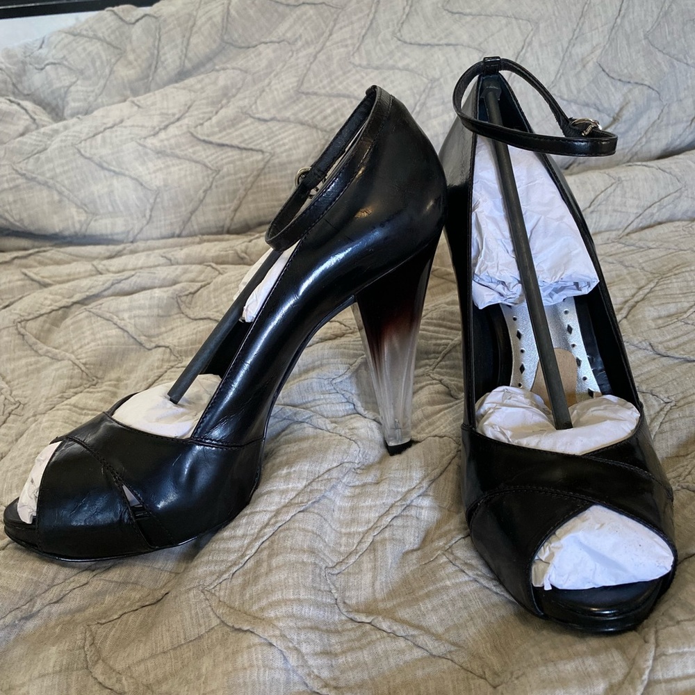 BCBG Black leather pumps
